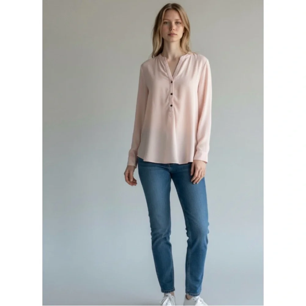 Adrianna Papell Peony Long Sleeve Blouse - Picture 5 of 13